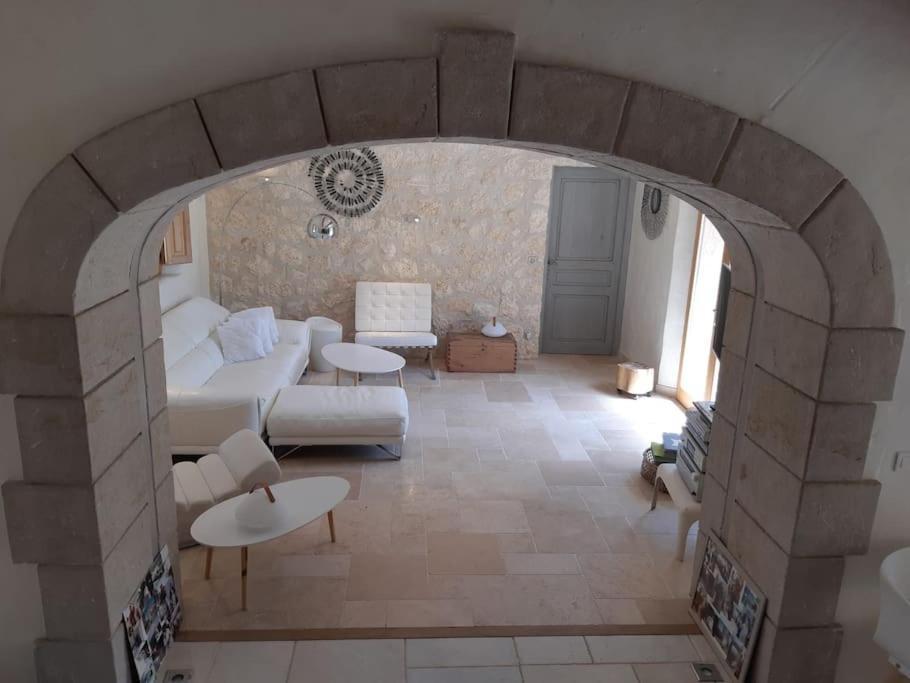 卡连Bastide Provencale De Charme A La Cote D'Azur别墅 外观 照片